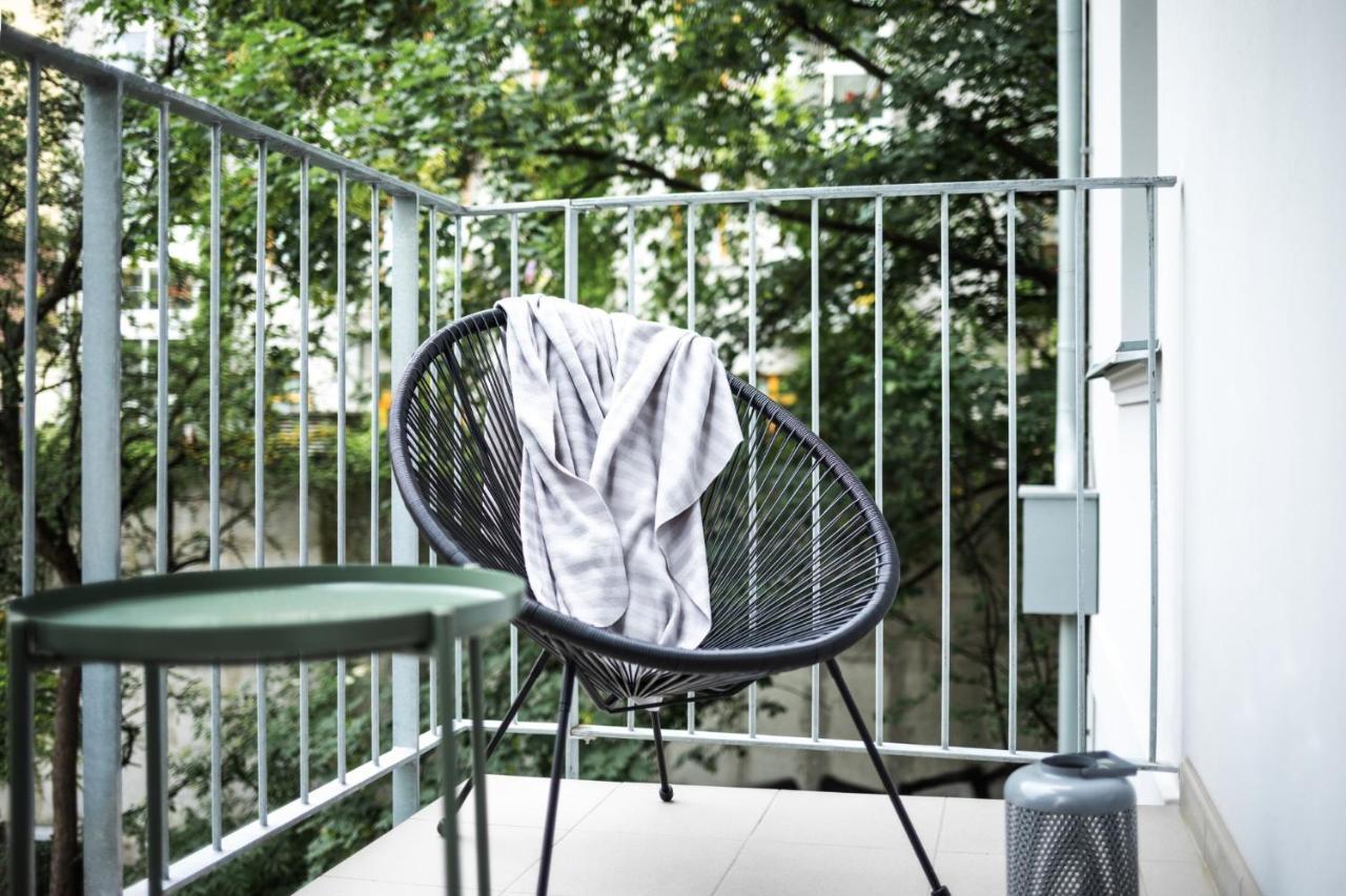 プラハTurnkey I Balcony Studioアパートメント エクステリア 写真